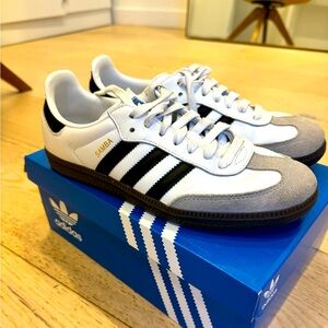 Adidas Samba (7.5)
